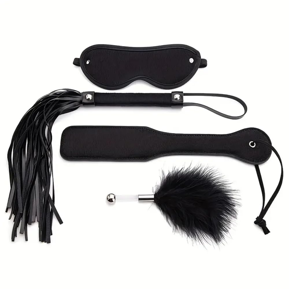 Set da 4 pezzi di paddle da allenamento in pelle nera, paddle con piume, oggetti di scena per personaggi di giochi per feste