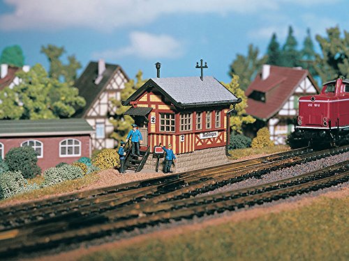 VOLLMER HO Scale Crossing Shanty - 4-3/8 x 2-3/8 x 3