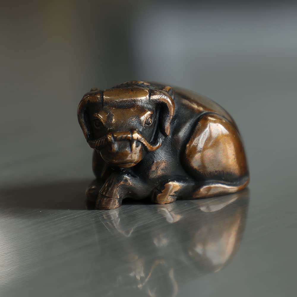 Amazon.co.jp: 高岡銅器 牛の置物 丑 干支 銅人形 インテリア ギフト