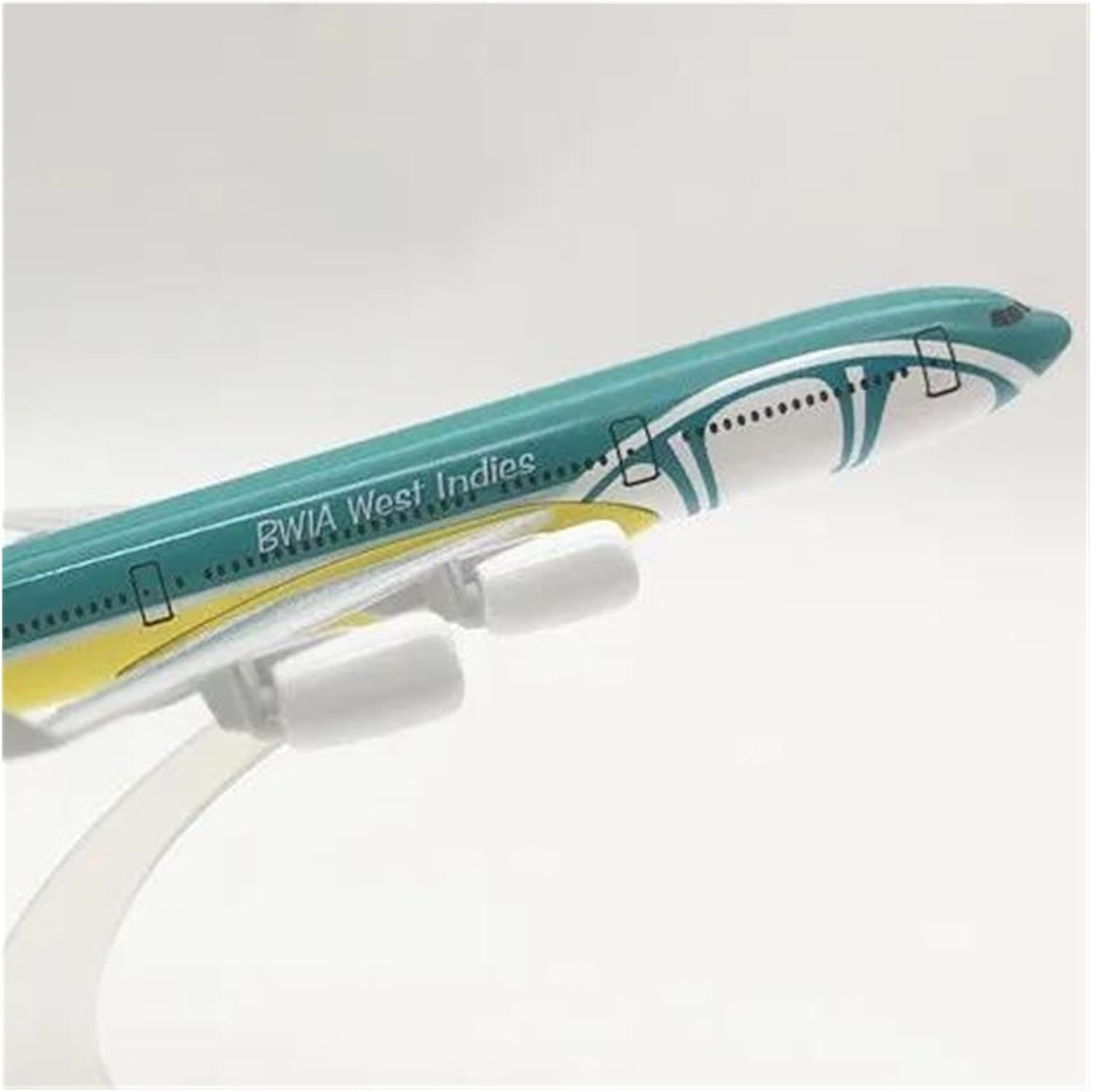 Static Aircraft Model 16cm for Air BWIA WEST Indies Airways A340 Plane Model Diecast Alloy Metal Aircraft Model Gift