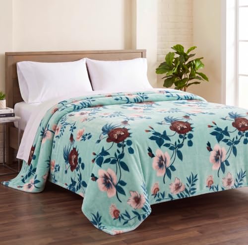 Image of VAS COLLECTIONS 280 GSM Flannel Blanket for Double Bed, Ultra Soft Plush Fleece Blanket, Warm & Cozy Heavy Winter Blanket, Breathable AC Blanket, for Home & Hotel, 220 x 230 cm - Seafoam Green