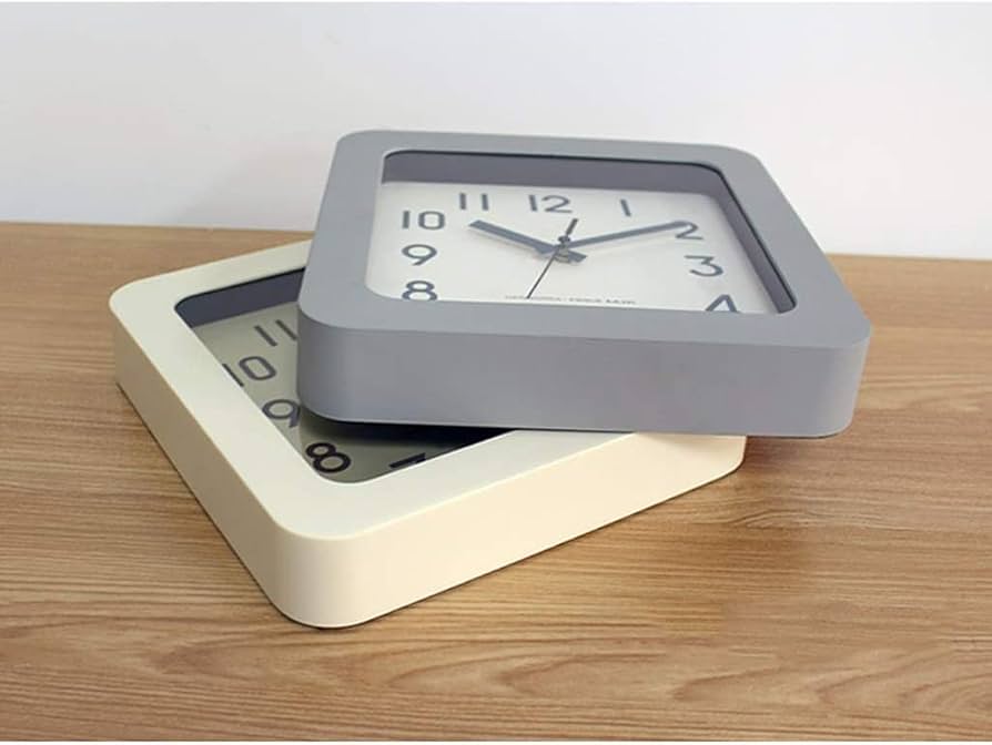 Amazon.co.jp: アップグレード 四角いシンプルな置き時計 サイレント