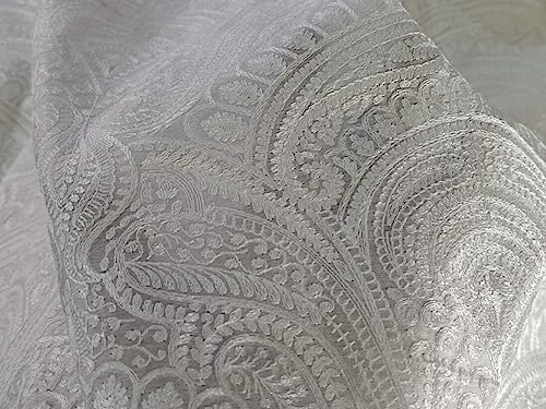 Coton brodé blanc 112 cm de large EMB 3 pour vos robes d'été et blouses légères