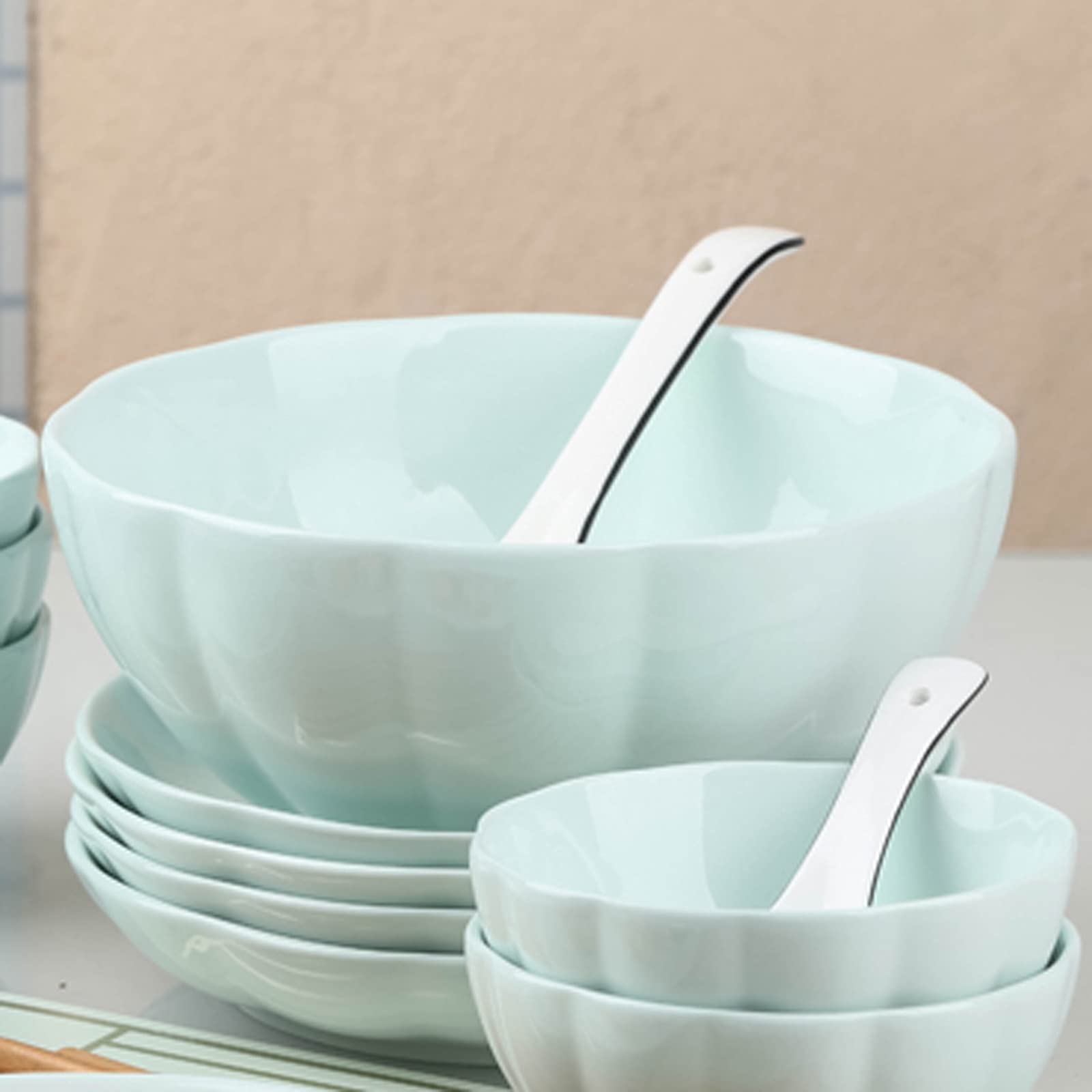 Stylowy zestaw obiadowy 32-częściowy zestaw ceramicznych zastaw stołowych, podszkliwny Kreatywny zestaw naczyń ceramicznych w jednolitym kolorze Zastawa stołowa do użytku domowego Zestaw talerzy