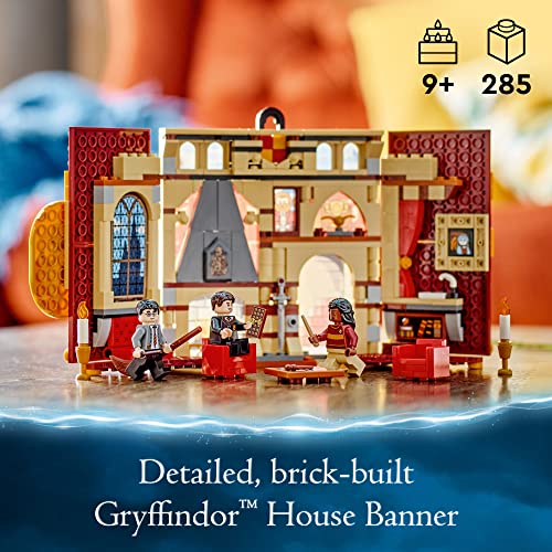 Harry Potter 76409 - Set di striscioni per casa di Grifondoro, castello di Hogwarts, giocattolo da parete o da parete, giocattolo da viaggio pieghevole, da collezione con 3 minifigure - Lego - Immagine 1