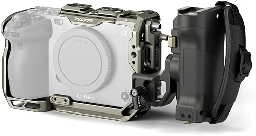 Vista 14 de Kit Básico de Jaula de Cámara Tilta para FX3/FX30 V2 Incluye Jaula, Asa Superior, Placa Base y Más Placa Superior con Riel NATO, Zapata Fría