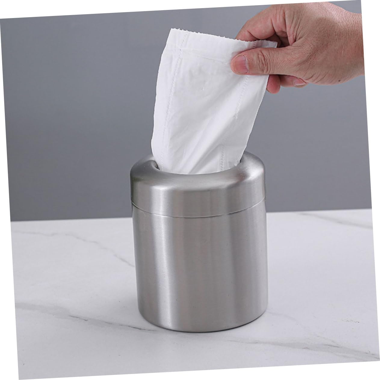 Poubelle en Acier Inoxydable 1, 5 L Argenté, Mini Corbeille de Bureau | Finition Brossée, Ouverture Pratique, Format Compact pour Table, Chambre, Salle de Bain ou Voiture