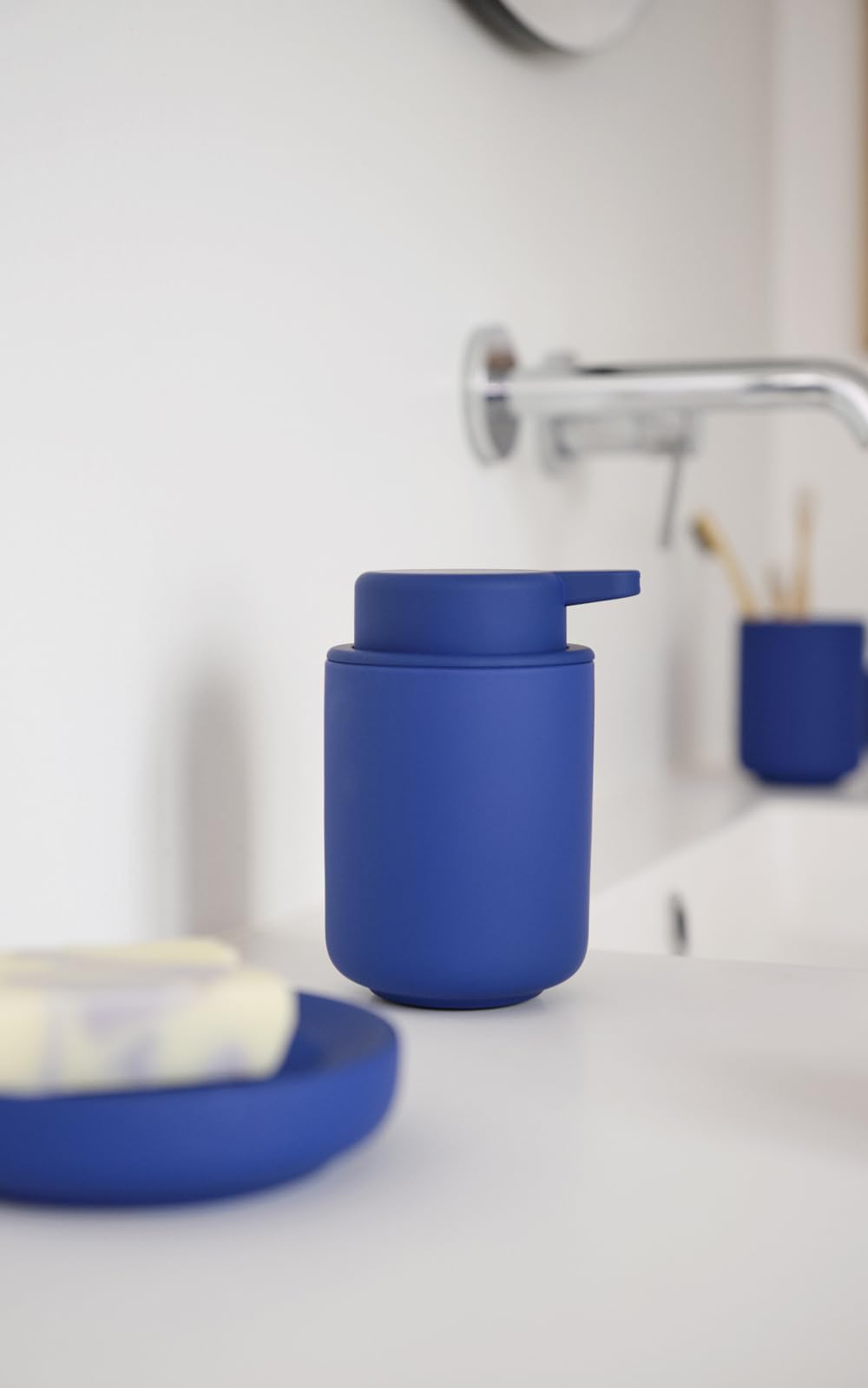 ZONE DENMARK Ume Toothbrush Cup Diameter 8.5 x 10.5 cm Indigo Blue - Image 4