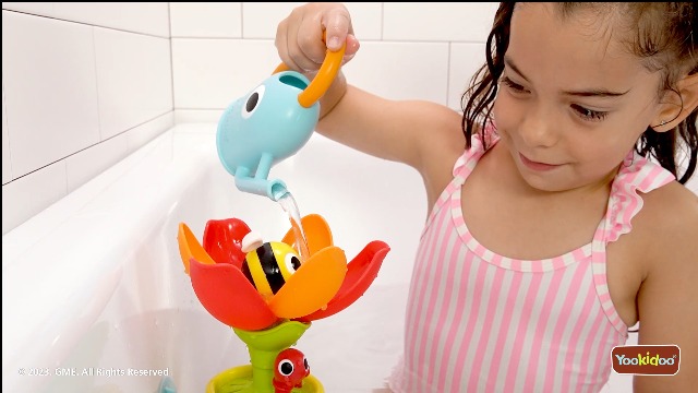 Yookidoo - Peek-A-Bee Flower Tub - Baby Bath Toy - Garden Theme