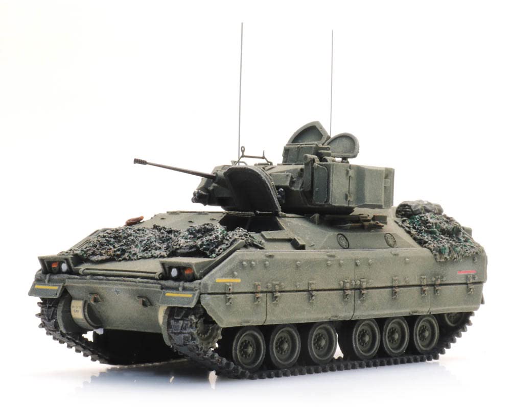 Artitec US M3 CFV Bradley Forest Green Combat Ready 1/87 HO Scale (2.8 inch Miniature Finished Model) (6870268)