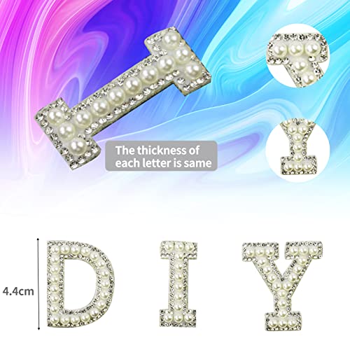 FRUHLIN 26 pezzi di perline con strass e lettere