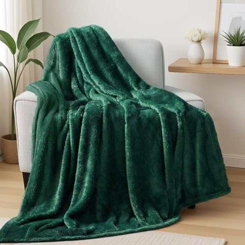 Image of Exclusivo Mezcla Plush Fuzzy Fleece Throw Blanket Extra Large, Super Soft, Fluffy and Warm Blankets for Couch, Bed, All Season (Forest Green, 50x70 inches)