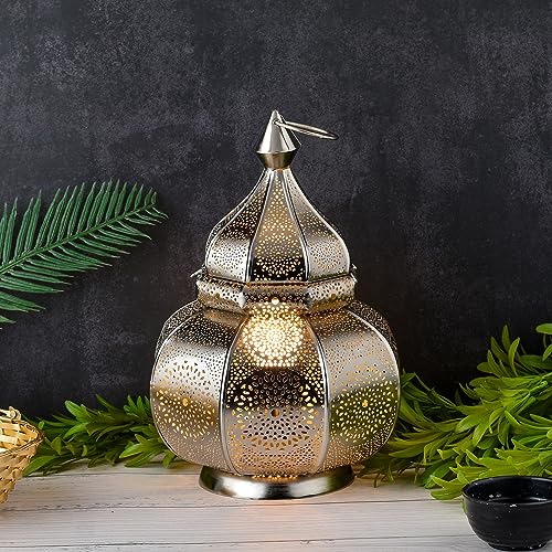 Marrakesch Lampe und Laterne in einem aus Metall 30 cm groß | Tischlampe Windlicht Lamisa Silber als Orientalische Dekoration