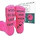 Produktbild iZoeL Witzige Socken mit Geschenkbox Herr Frau Freundin Spruch Wenn Du Das Lesen Kannst Bring mir Schokolade/Kaffee/Wein Lustige Geschenk