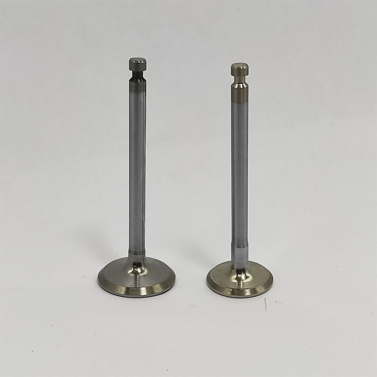 Jeu de soupapes moteur (admission + échappement) : Compatible avec YANMAR / 2TNE68 / 3TNE68-10728