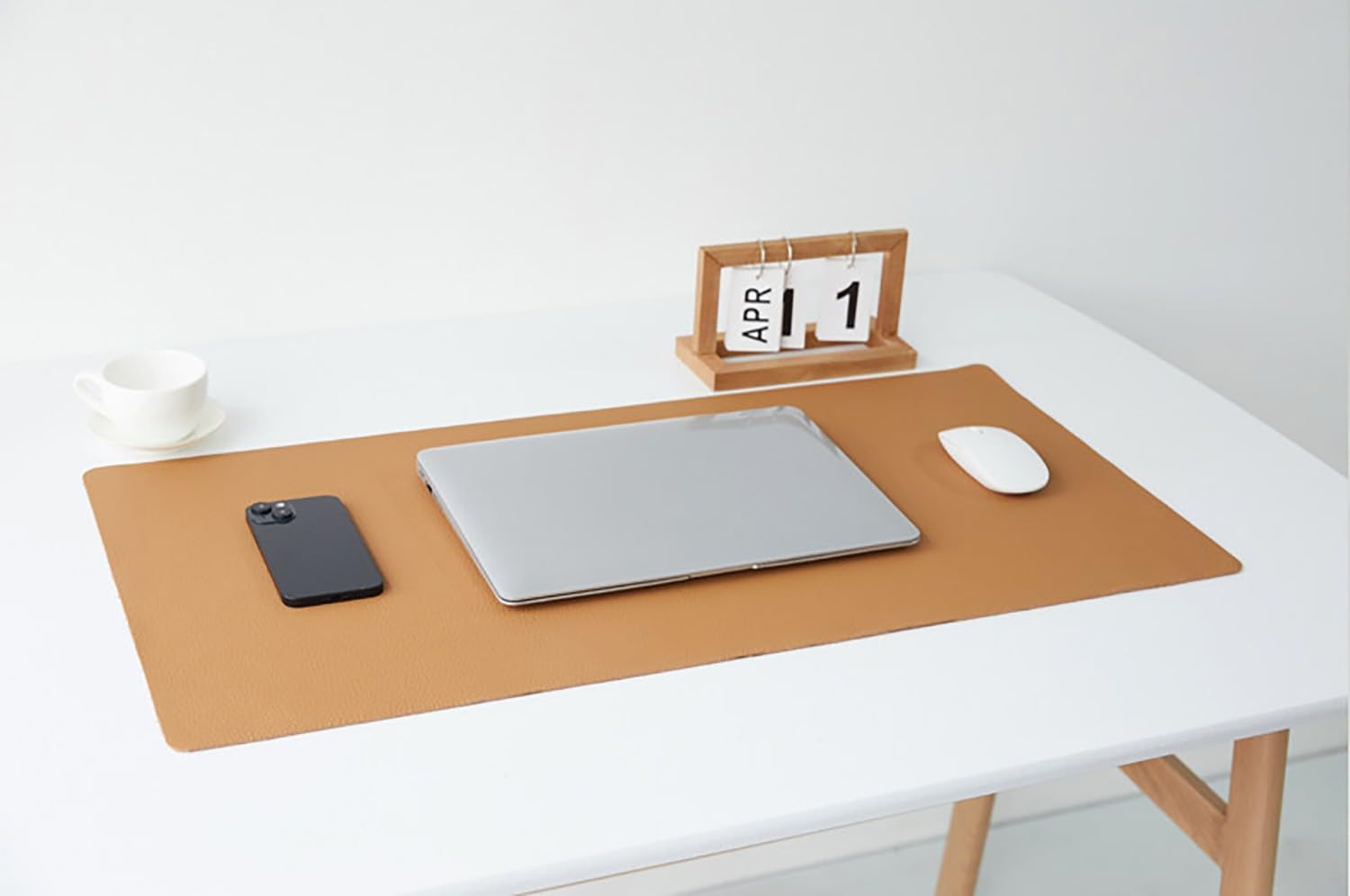 Tappetino da scrivania in vera pelle 120x60cm grande antiscivolo, Sottomano impermeabile e resistente per tastiera, mouse e laptop(Brown,110x50cm)