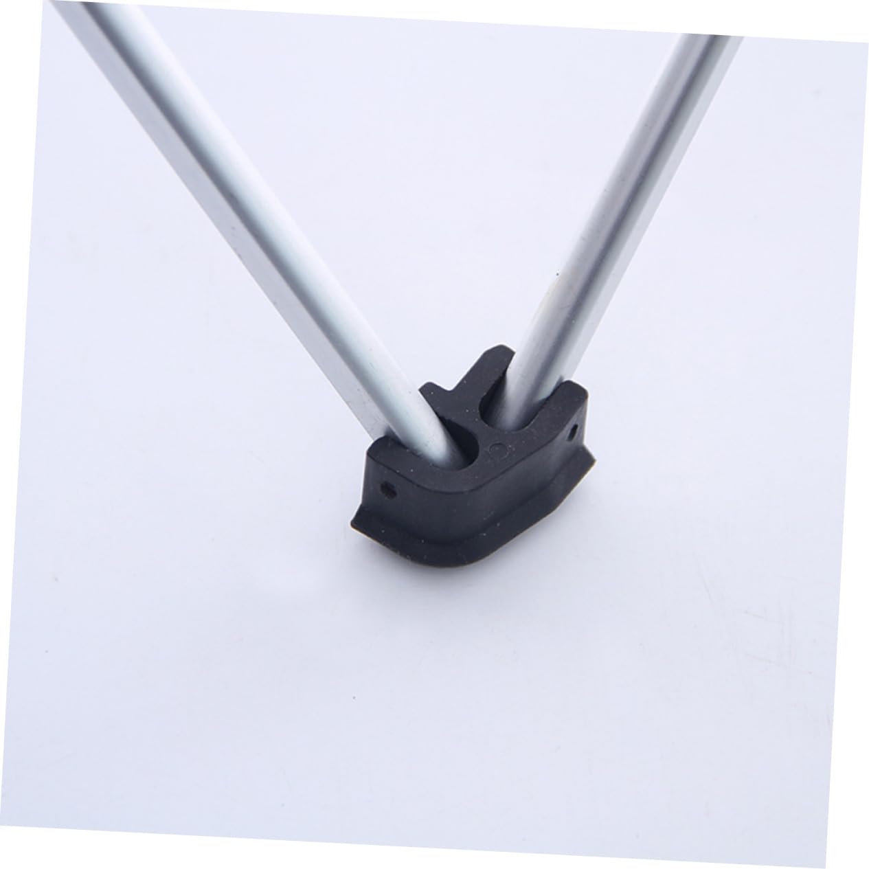 Gatuida Sgabello Pieghevole in Alluminio Leggero con Schienale per Campeggio Pesca e Escursionismo Sedia Portatile Outdoor Resistente e Compatta Nero e Argento Media