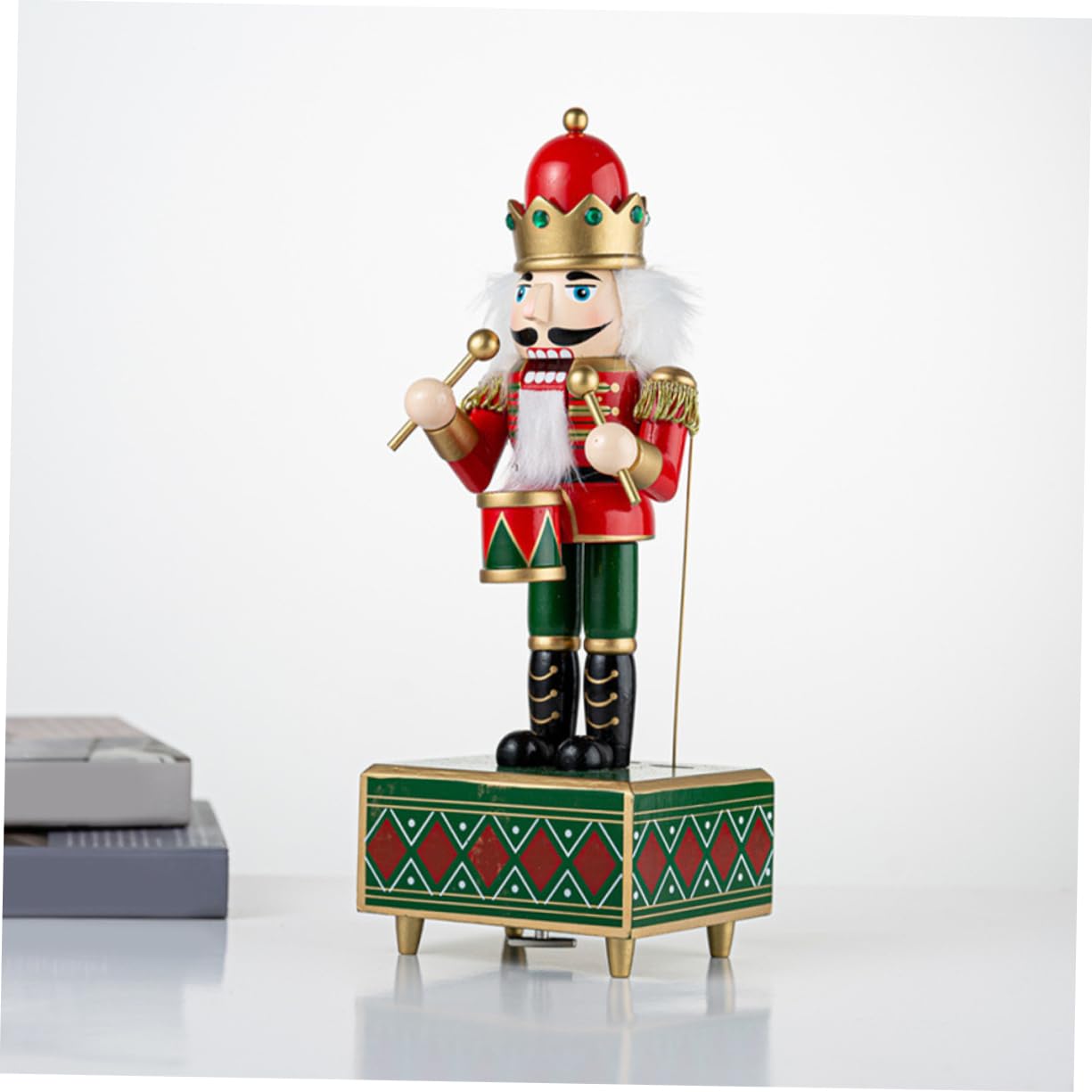 PRETYZOOM Schiaccianoci Carillon Natalizio in Legno Soldato Schiaccianoci Artigianale Decorazione Carillon Rotante Ornamento Musicale per Festa Natalizio da Tavolo