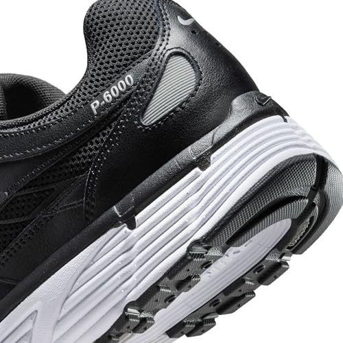 Nike P-6000 Metallic Silver aux finitions soignées en 38.5 - 7