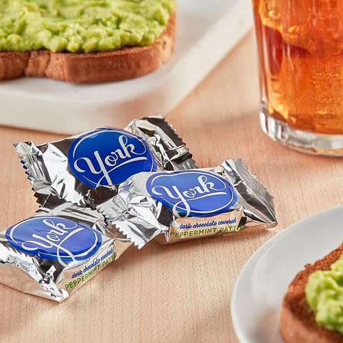 Peppermint Patties Candy, Individually Wrapped Dark Chocolate Peppermint Patties - 2 Pounds (2 LB) By Monocorn - Thumbnail 2