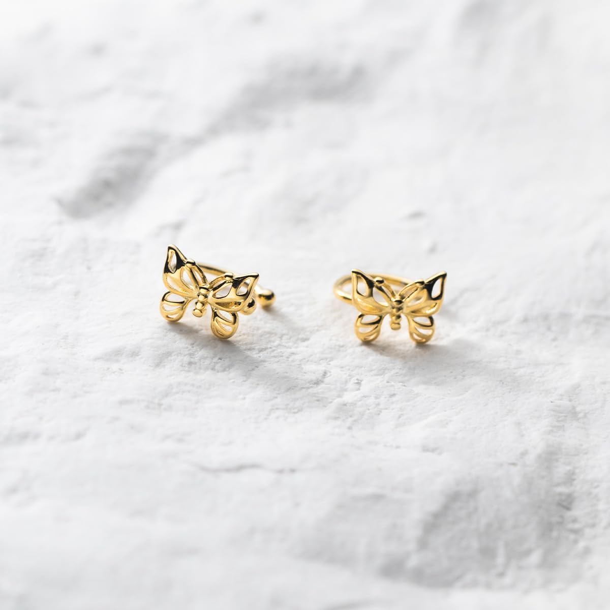 925 Sterling Silver Gold Plated No Piercing Gold Butterfly Ear Cuff Wrap | Crafted from authentic 925. Completely hypoallergenic and comfortable for sensitive ears during daily wear.