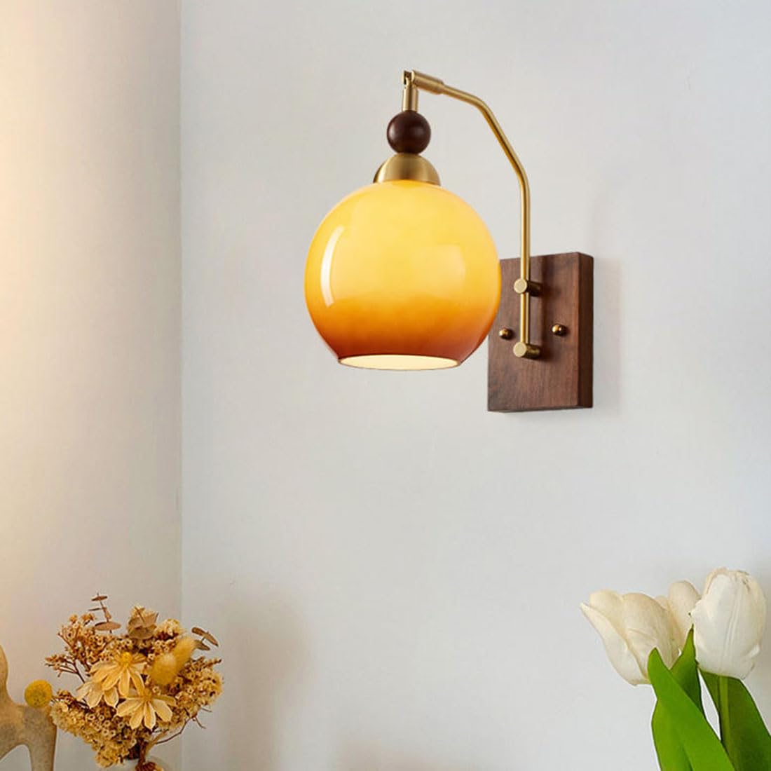 Applique da parete in stile industriale per interni, interamente in rame, con paralume in vetro e base in noce. Illuminazione moderna nordica per soggiorno, camera da letto, comodino, veranda e ingre