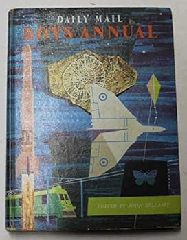 Hardcover BOY'S ANNUAL (DAILY MAIL) Book