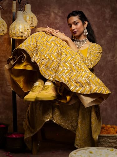 Image of Bacca Bucci Women RANGREZA Ethnic Sneakers for Indian Festive & Ethnic Wear