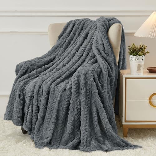 Aganear Fleece Throw Blanket - Cozy Soft Lightweight Fuzzy Throw Blanket for Women Portable Throw Blankets for Couch, Warm Present for Birthday, Christmas, Halloween, Housewarming(50"x60", Gray)