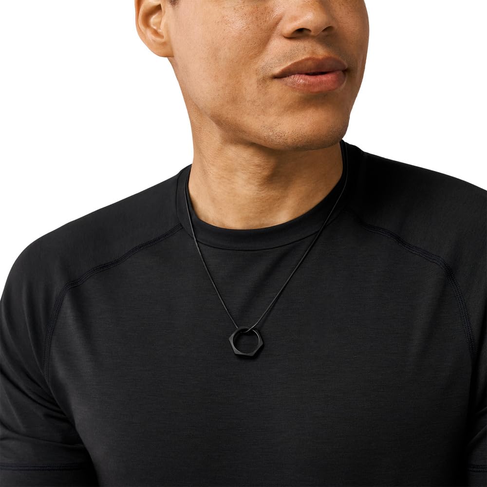 Armani Exchange Hombre Collar de acero inoxidable o cuero con colgante y cierre de mosquetón