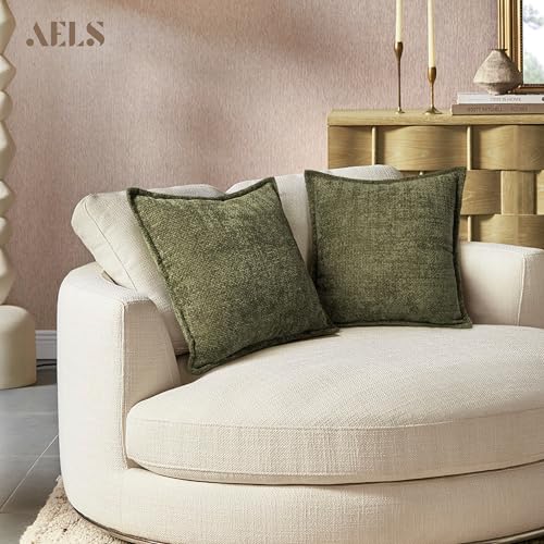 Housse de coussin chenille pour rénover un canapé fatigué