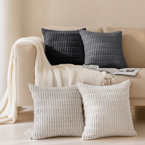 Housse de coussin pour canapé et chambre Softaker rayures douces