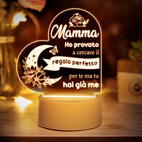 Regali per la mamma - Questa mamma regala una luce notturna incisa, scrivendo con parole commoventi e intagli squisiti, che mostrano il tuo amore a tua madre. Anche se non sei vicino, ma puoi dire quanto ami e apprezzi tua madre. Lei è il mondo per te e la tua famiglia. Questa lampada da notte può essere il faro per lei ogni notte, proprio come lo era nella tua infanzia. Il miglior regalo per una madre, ti amo 3000 volte.