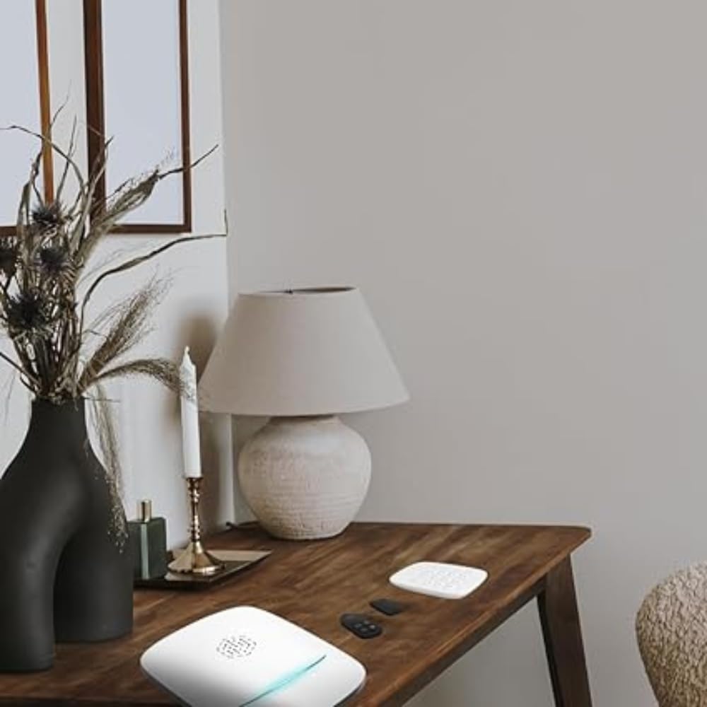 DAEWOO Pack Alarme PA543Z - Système d'alarme Full 4G & Zigbee, Compatible Animaux, Qualité Professionnelle, Contrôle à Distance, 17 Accessoires, Sirène solaire, 1 Caméras intérieur-2 Caméras Autonomes