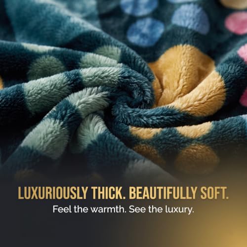 Image of VAS COLLECTIONS 280 GSM Micromink Blanket, 4.5 Kg Premium Soft Warm Cozy Blanket, Plush Floral Printed Blanket for Double Bed, Ultra Soft Comfortable Bedding, 86 x 90 Inches (218 x 229 cm) - Deep Teal