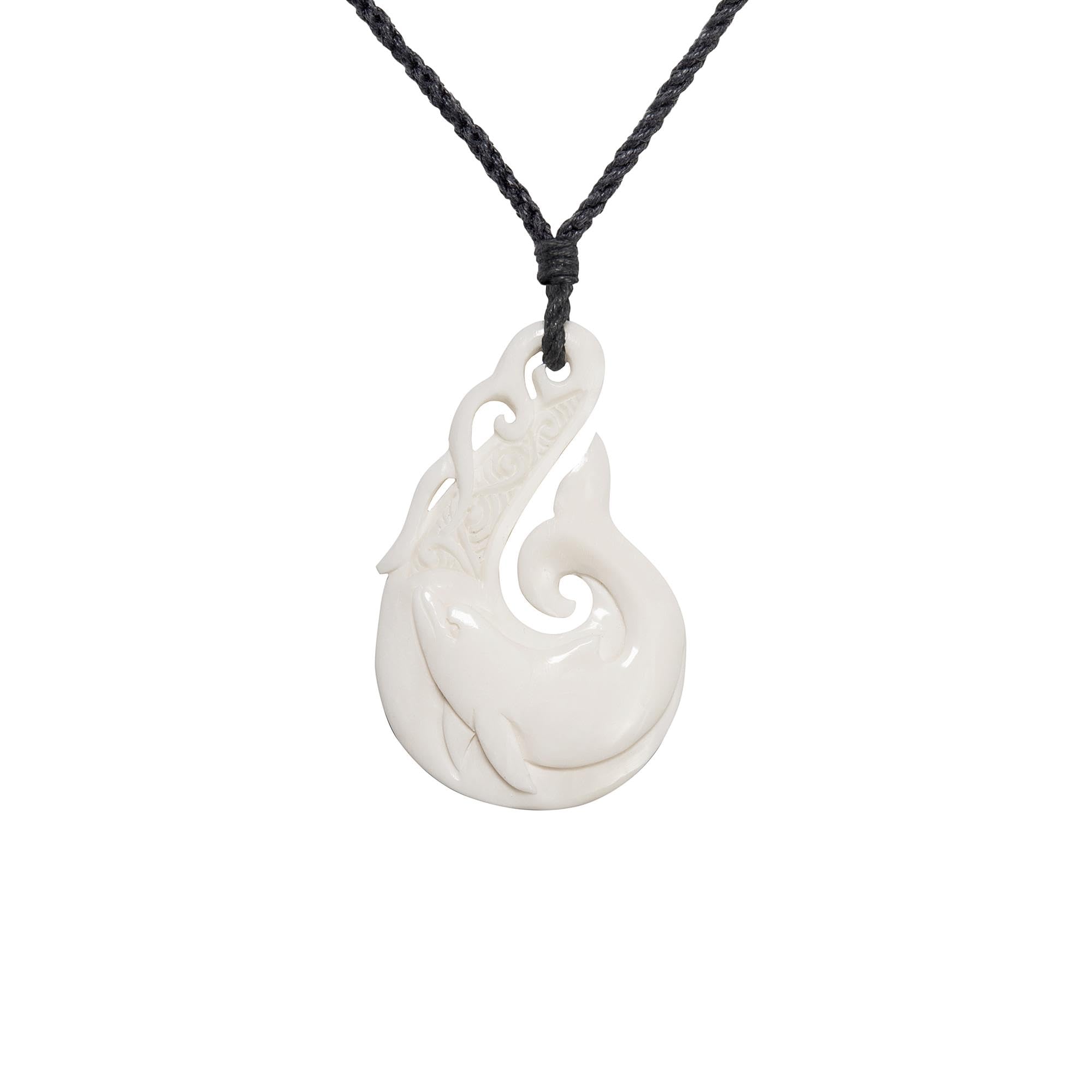 81stgeneration Ciondolo Hei Matau Maori In Osso Intagliato A Mano – Collana Uomo E Donna Con Cordino