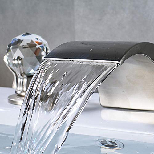 Mezclador de lavabo de doble manija con instalación en cubierta 3
