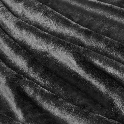 Image of Amazon Basics Soft Fleece Throw Blanket,Cozy, Feels Comfortable on Skin, Fade-Resistant, Warm for Couch & Sofa, 50 x 60 Inches, Black