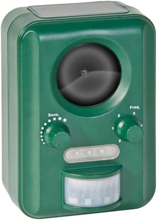 Voss.Sonic The Cat and Pest Scarer - Flash + Ultrasonic = The Solution for a clean yard and garden - Solar Powered Battery Operated Ultrasonic Cat and Pest Repeller (darkgreen)