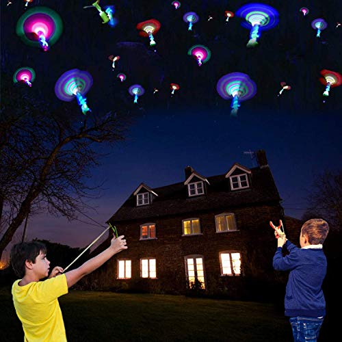 JX 16 Psc Slingshot Helicopter with 4 Pack Parachute Toy Party Favors for Kids Outdoor Toys Flying Toys Airplanes Soldiers Parachute Throwing Toy