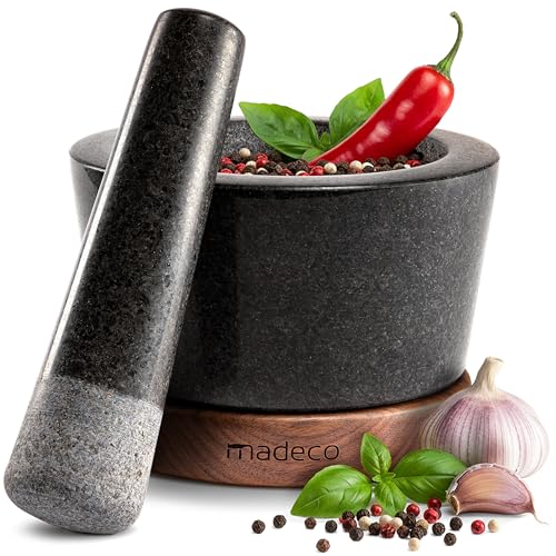 madeco Mörser mit Stößel Granit auf Holzsockel Nussbaum Ø 14,5 cm - Perfekt geeignet für Gewürze, Kräuter & Nüsse - Steinmörser Set - Design Granit Mörser & Stößel groß