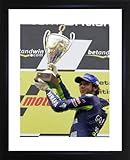 Fixation murale incluse, vient prêt à accrocher