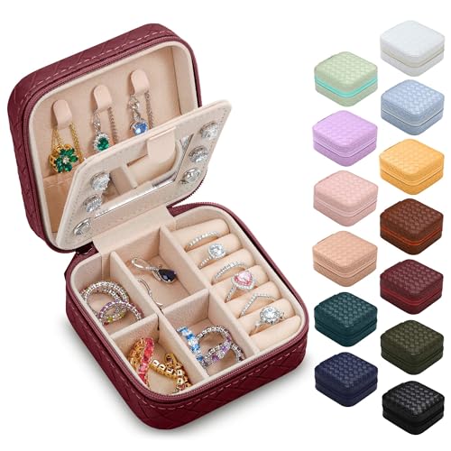 Parima Travel Jewelry Case Jewelry Box, Jewelry Travel Organizer, Gifts for Friends, Easter Gifts, Birthday Gifts, Travel Gifts, Bridesmaid gifts, Sturdy Jewelry Box for Women Girls Gifts - Red