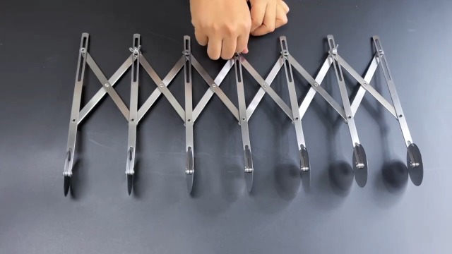 7-wielige Deegsnijder Roestvrij Staal Multifunctionele Verstelbare Breedte Multi-wiel Deegsnijder voor Pizza-noedels 7-wielige Deegsnijder Roestvrij Staal Multifunctionele Verstelbare Breedte Multi-wiel Deegsnijder voor Pizza-noedels