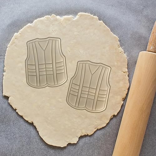 Moose Goods Construction Cookie Cutters - Set of 10 Cookie Cutters for Kids Birthday Party or Themed Parties - Includes Dump Truck, Cement Truck, tools, safety vest, excavator, bulldozer & others by MOOSE GOODS - Used condition - Image 5