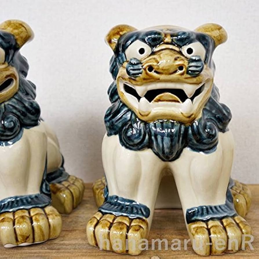 シーサー 白 玉抱き 置物 沖縄 魔除け 縁起物 陶器 やちむん Amazon.co