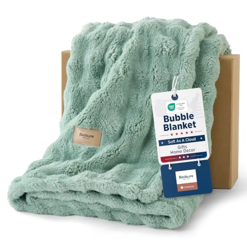 Bedsure Cloud Bubble King Throw Blanket for Bed, Sage Green, 108"×90"