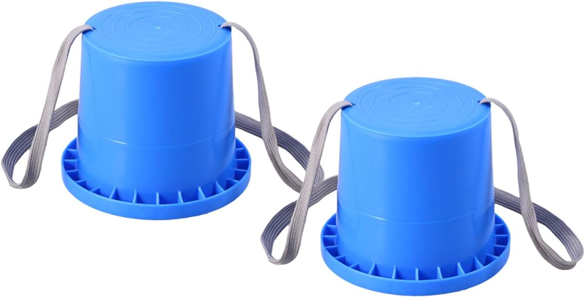 i bambini bilanciano le travi di equilibrio