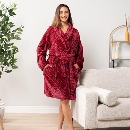 PAVILIA Red Womens Robes Kimono Plus Size, Knee Length Plush Fluffy Shower Bathrobe for College Dorm Ladies, Soft Fuzzy Cozy with Pockets, 2XL/3XL