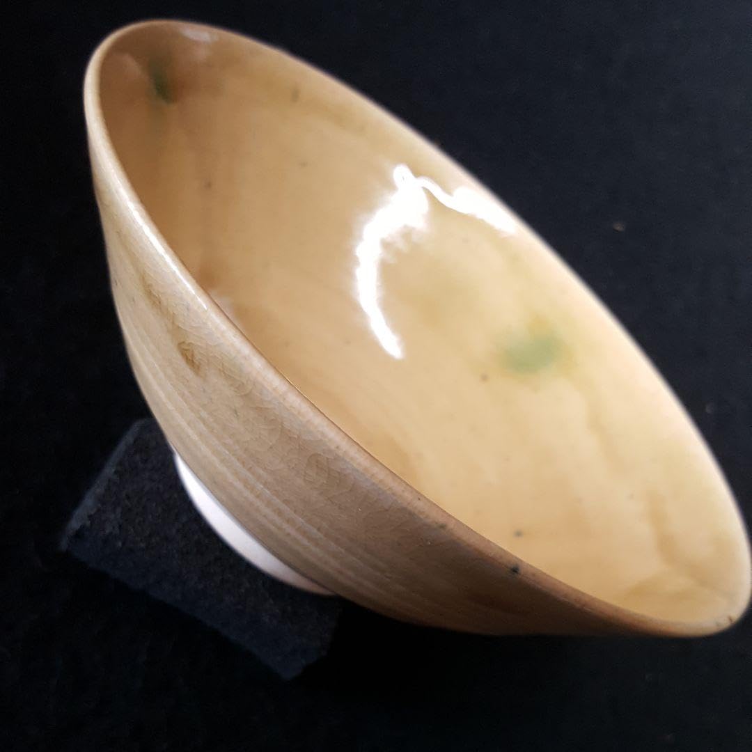 Amazon.co.jp: 茶道黄瀬戸 瀬戸焼 抹茶茶碗 平茶碗 銘品 抹茶の映える  